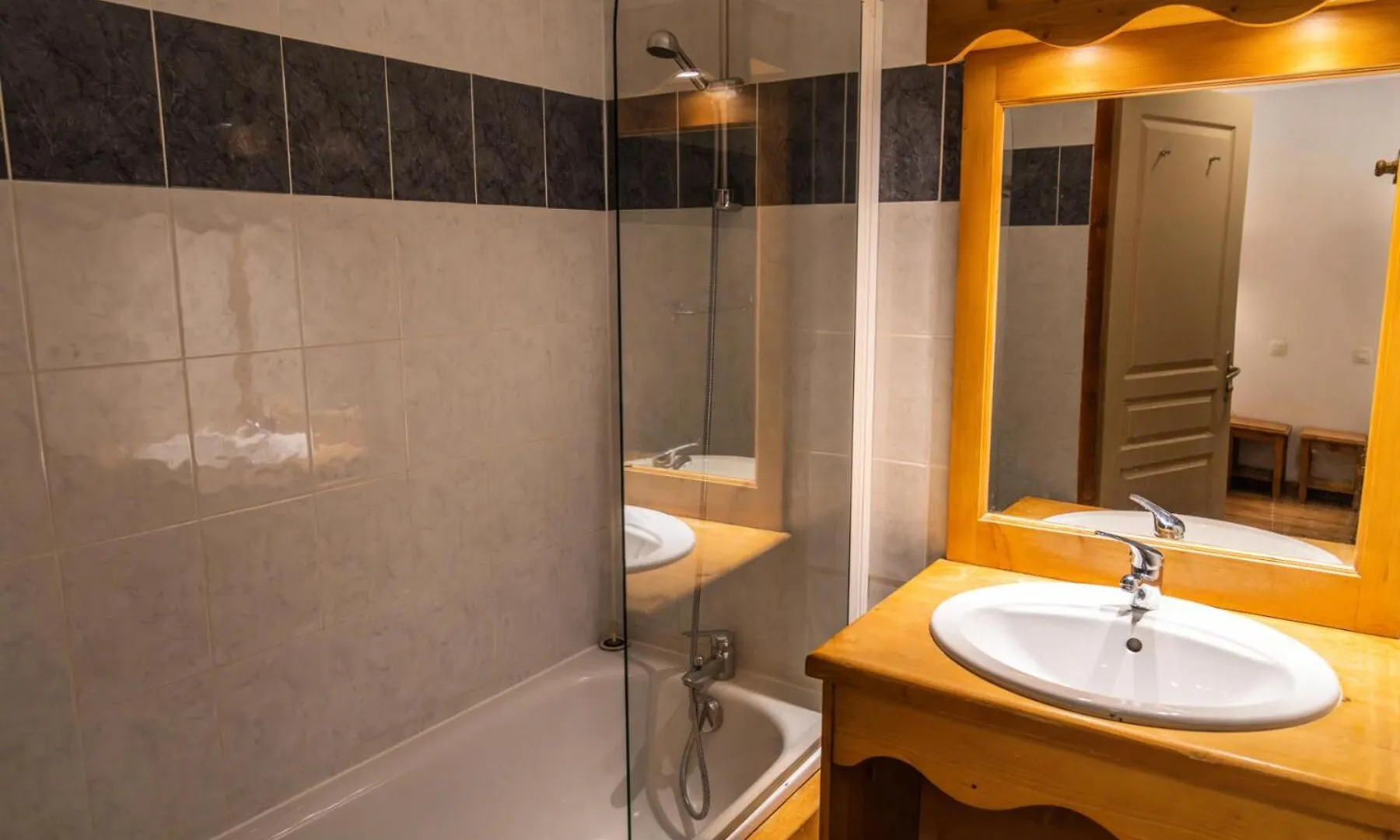 Residence Les Hauts De Preclaux - Appartement Pour 6 Personnes Avec Vue Pistes Mae-9571 レ・ゾル 0*,